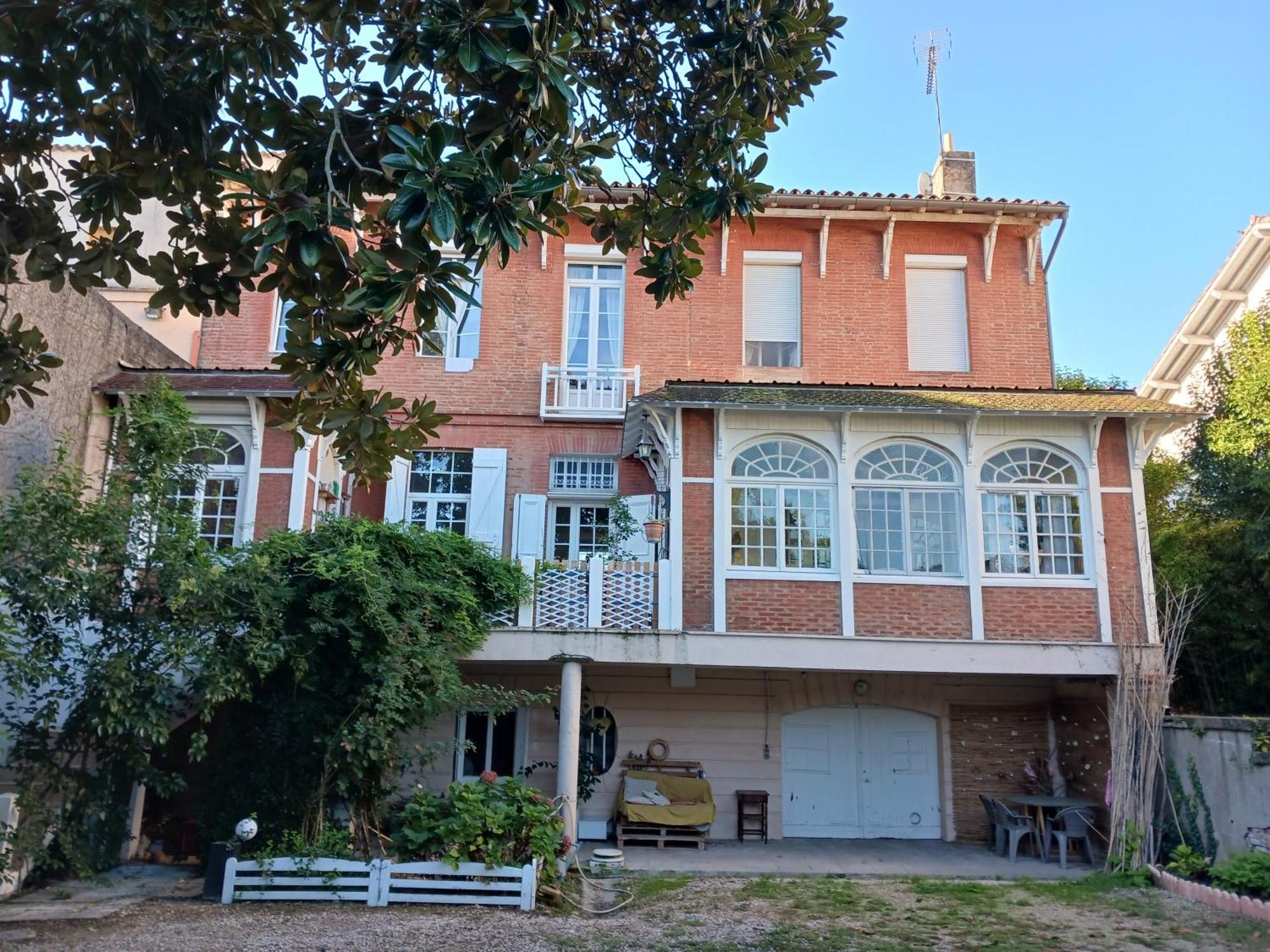Vanille Bourbon Montauban Exterior photo